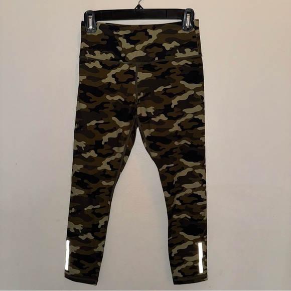 Zyia Active Camo Reflective Soft n Snug Leggings Size 4 - Picture 4 of 9